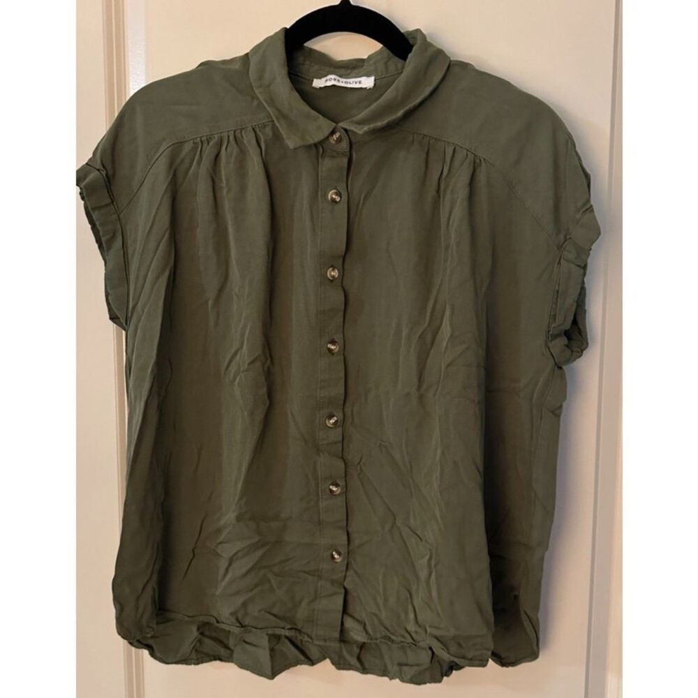 Rose + Olive Green Short Sleeve Button Up Collared Shirt Women's Sz